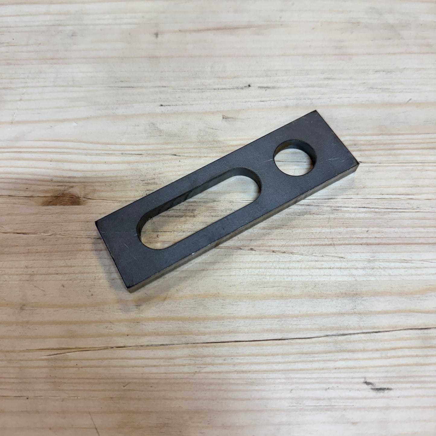 Stop Bar 100x30 6 mm