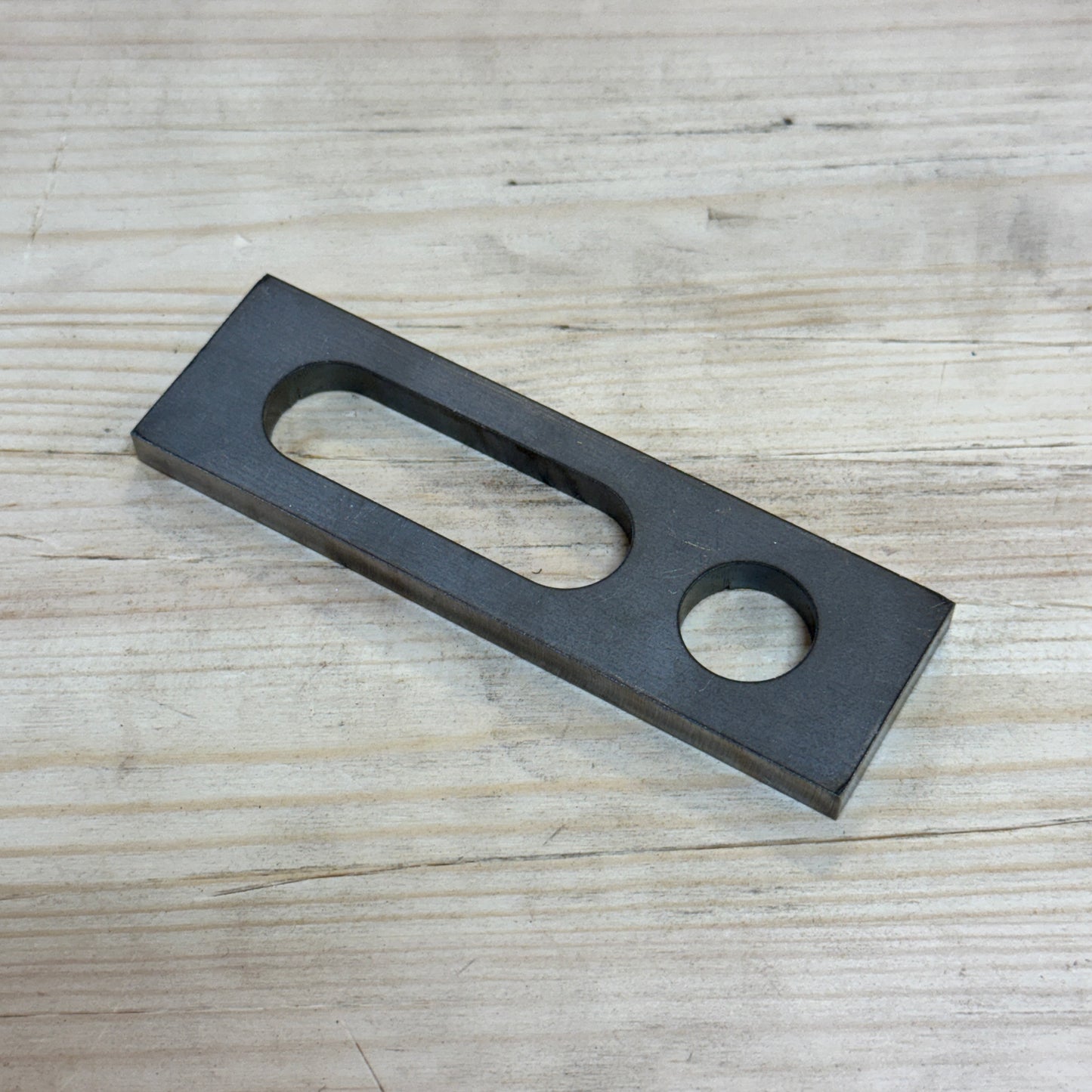 Stop Bar 100x30 6 mm