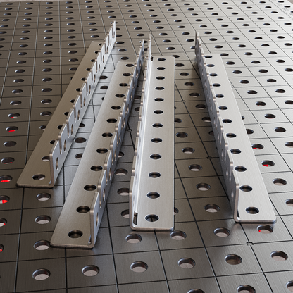 Perforiertes Metallwinkel 590x50x50 4 mm 