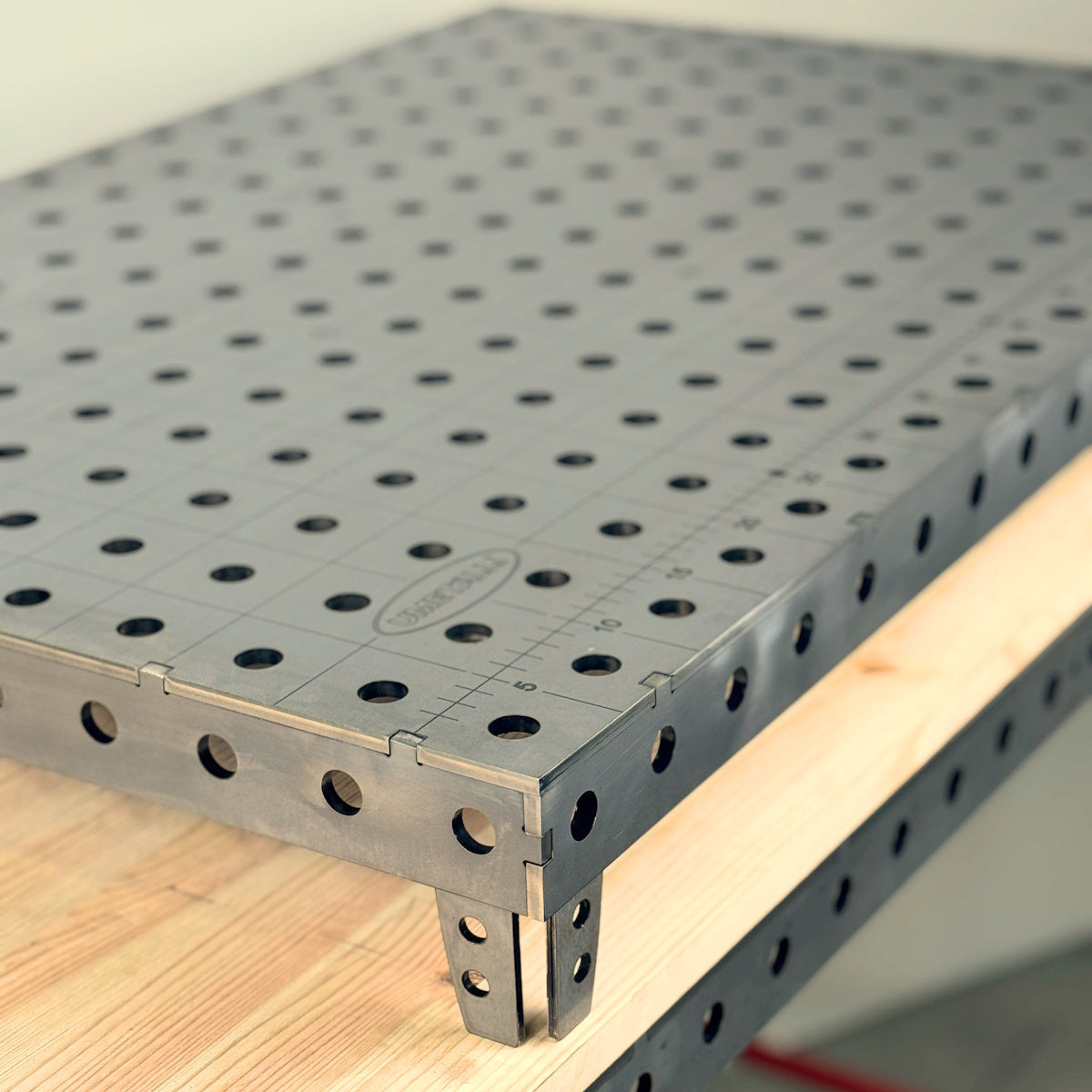 Welding Table Top MasterPlat MAX 900x600 with Corner Brackets