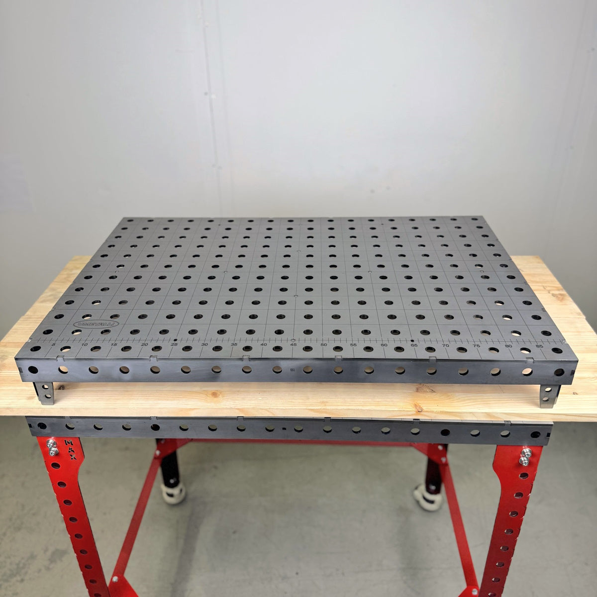 Welding Table Top MasterPlat MAX 900x600 with Corner Brackets
